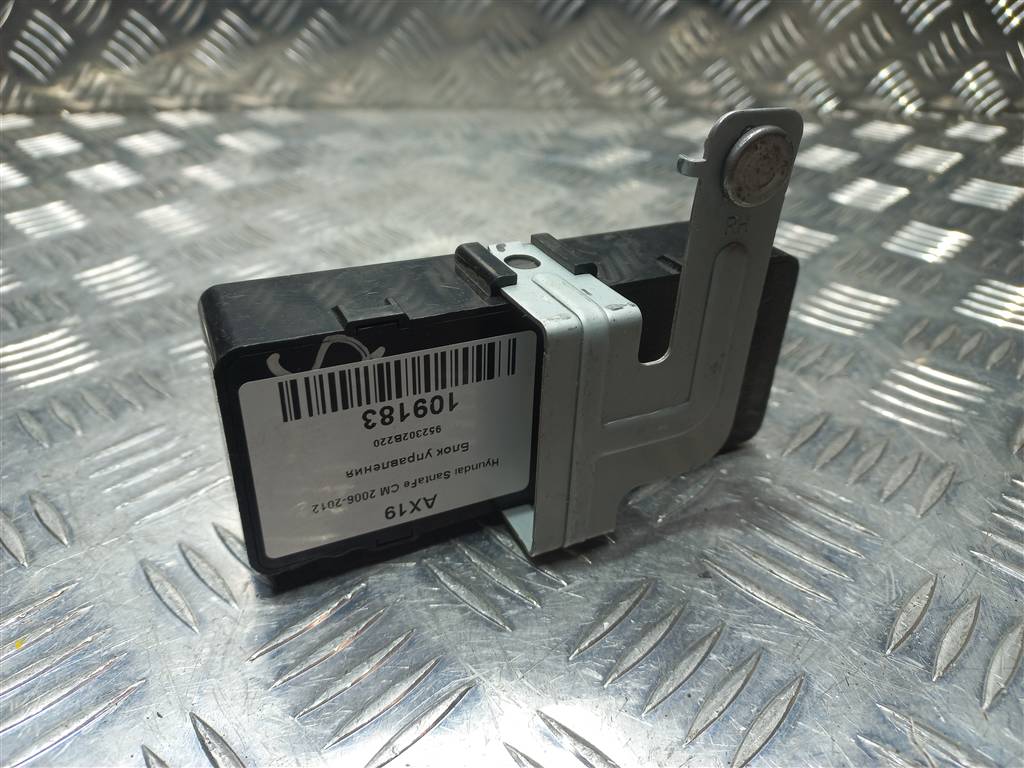 блок управления Hyundai SANTA FE  952302B220, 630 рублей, Москва