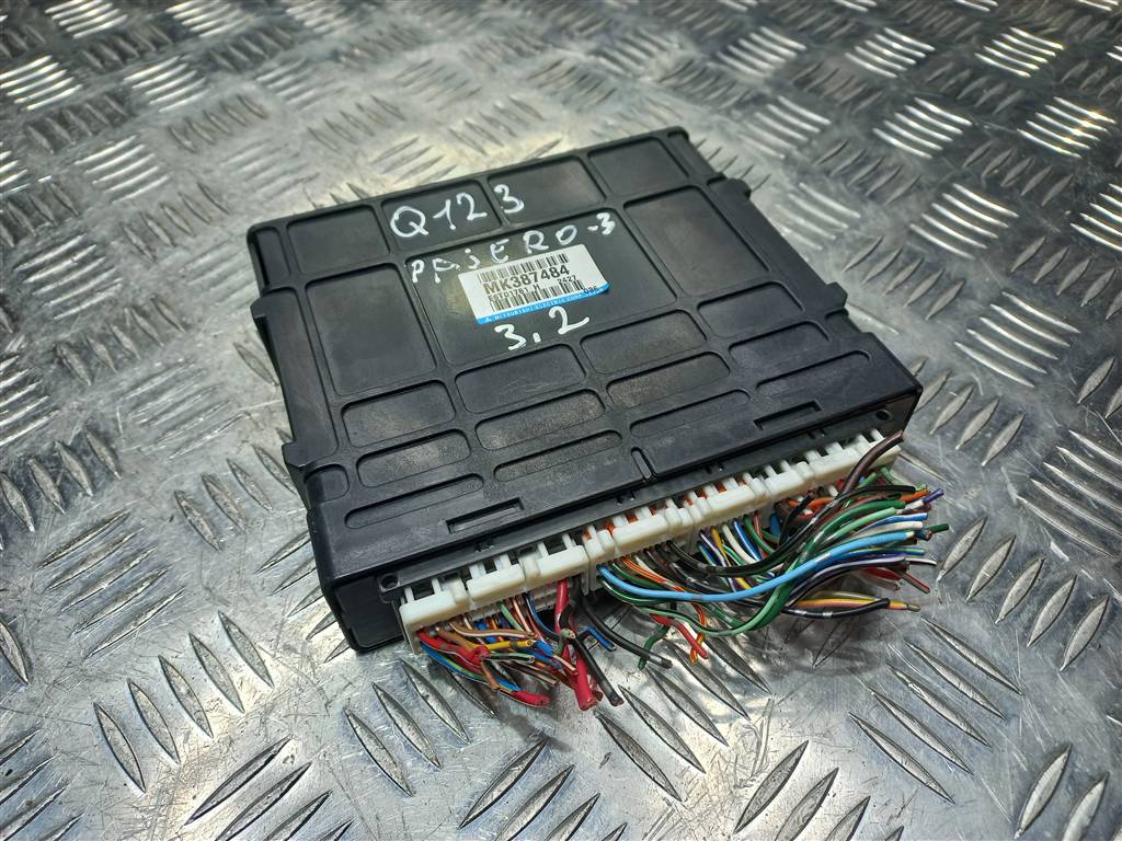 блок управления двигателем MITSUBISHI PAJERO  MK387484, 5000 рублей, Москва