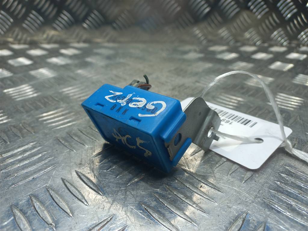 реле Hyundai GETZ 1.1 MT (66 л.с.)Getz  I рестайлинг (2005—2011) Хетчбэк 968301C500, 520 рублей, Москва