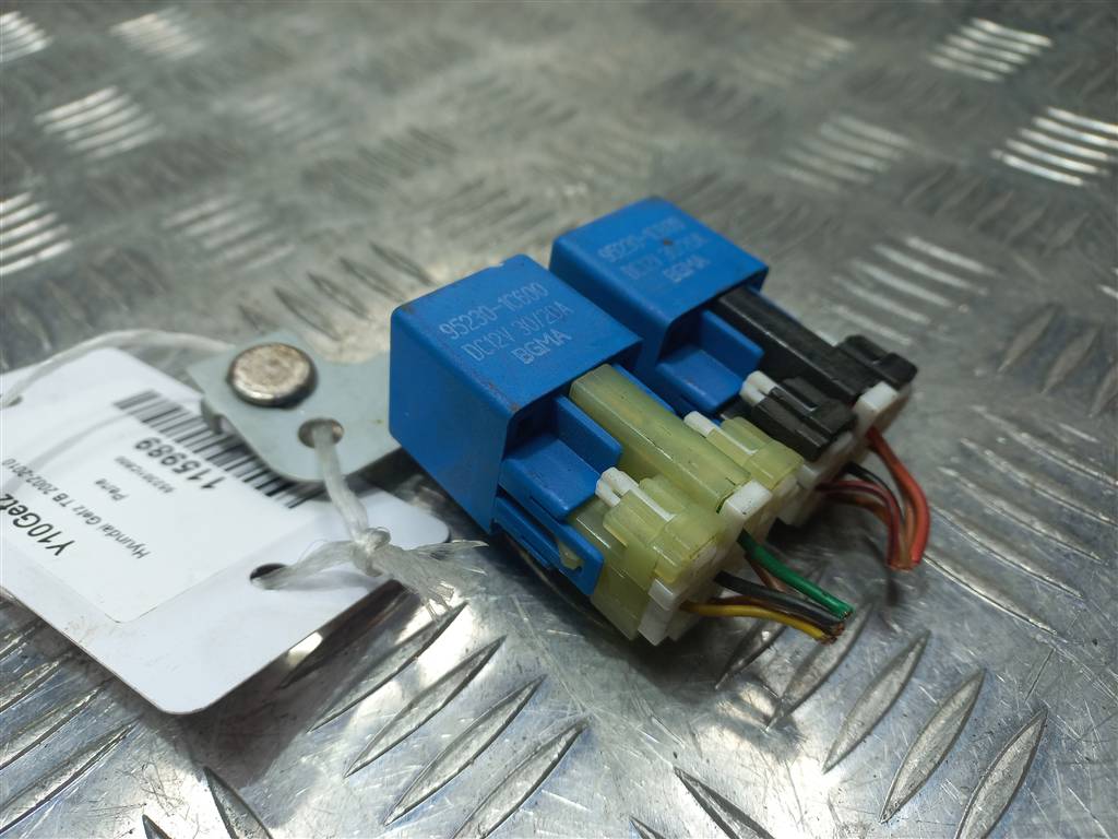 реле Hyundai GETZ 1.4 AT (97 л.с.)Getz  I рестайлинг (2005—2011) Хетчбэк 952301C600, 520 рублей, Москва