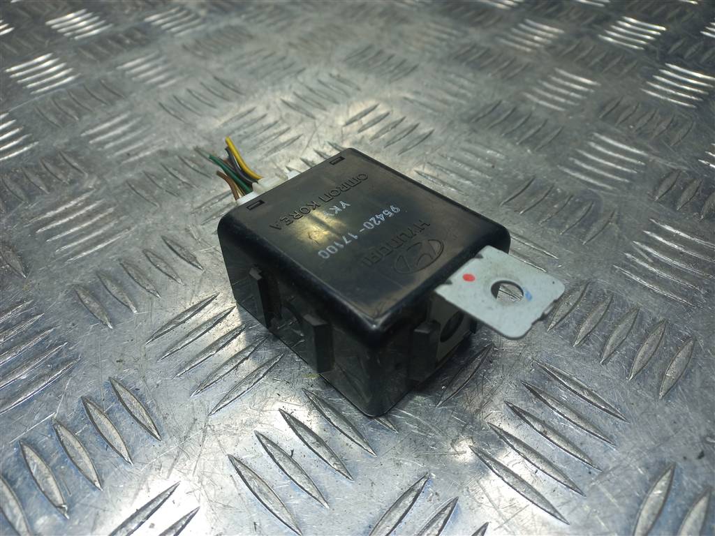 блок управления Hyundai MATRIX 1.6 AT (103 л.с.)Matrix  I рестайлинг (2005—2008) Минивэн 9542017100, 630 рублей, Москва