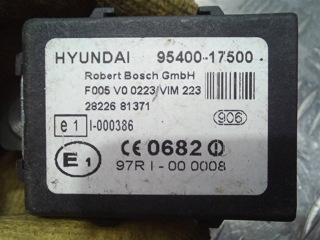 блок управления Hyundai MATRIX  9540017500, 630 рублей, Москва
