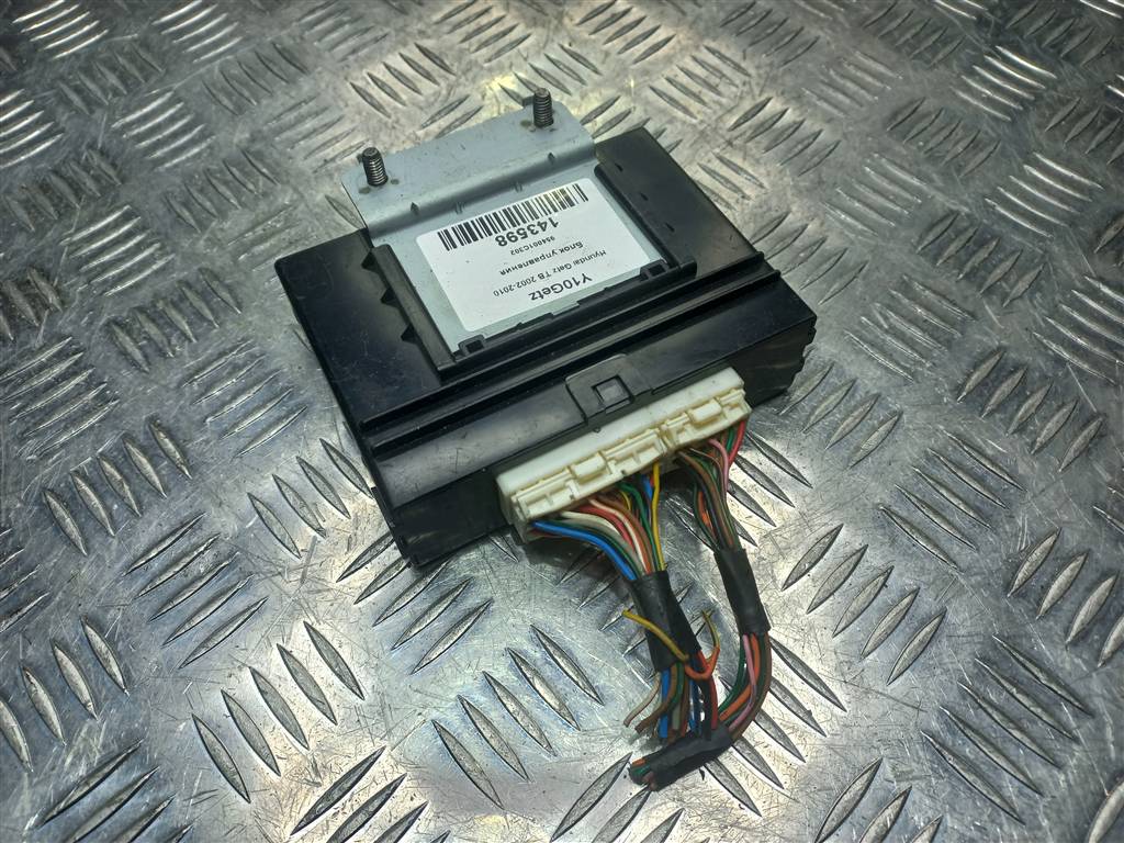 блок управления Hyundai GETZ 1.4 AT (97 л.с.)Getz  I рестайлинг (2005—2011) Хетчбэк 954001C302, 750 рублей, Москва