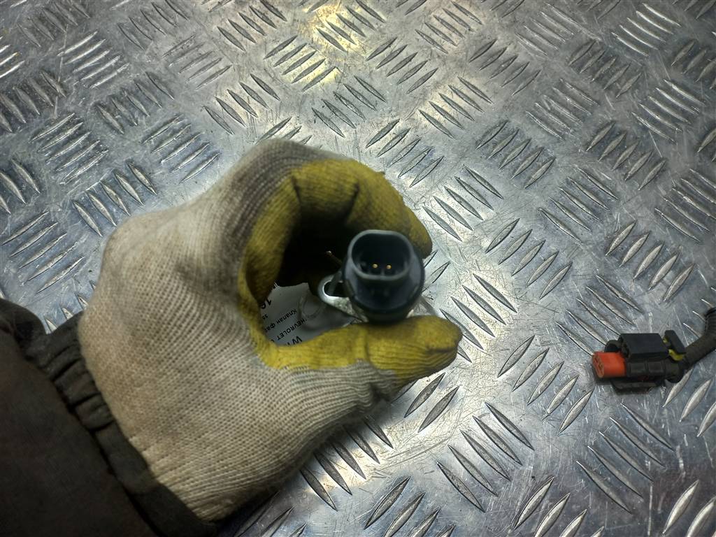 клапан изменения фаз грм CHEVROLET  Cruze 1.6 MT (109 л.с.)Cruze  I (2009—2012) Седан 55567050, 2130 рублей, Москва