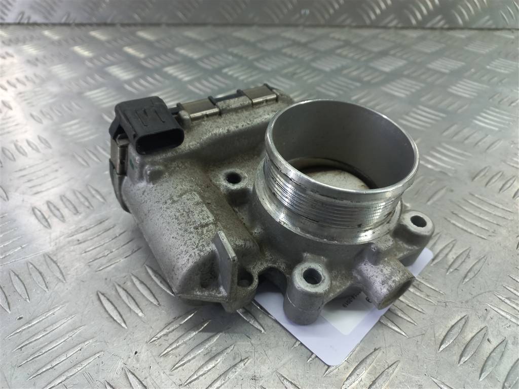 дроссельная заслонка FORD Focus 2.0 AMT (160 л.с.)Focus  III рестайлинг (2014—2019) Седан DS7Z9E926C, 5580 рублей, Москва