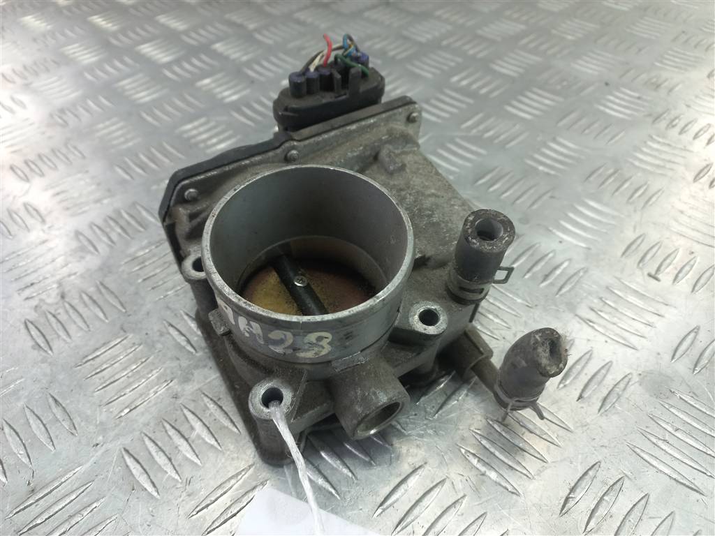 дроссельная заслонка SUZUKI Grand Vitara 2.0 4WD MT (140 л.с.)Grand Vitara  I рестайлинг (2000—2006) Внедорожник 1340065J00, 2360 рублей, Москва