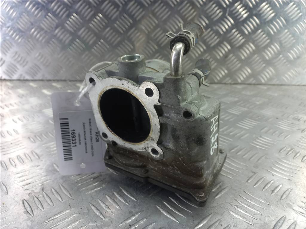 дроссельная заслонка SUZUKI Grand Vitara 2.0 4WD MT (140 л.с.)Grand Vitara  I рестайлинг (2000—2006) Внедорожник 1340065J00, 2360 рублей, Москва