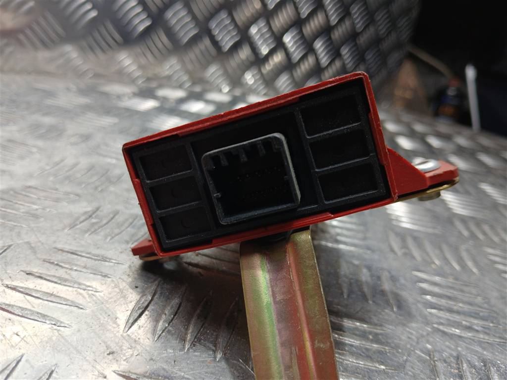 блок управления MITSUBISHI Space Star  MR913792, 630 рублей, Москва