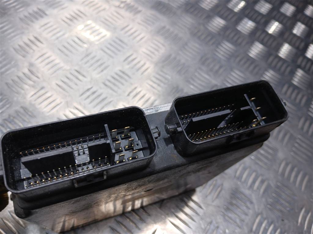 блок управления двигателем MITSUBISHI COLT  1860A954, 3850 рублей, Москва