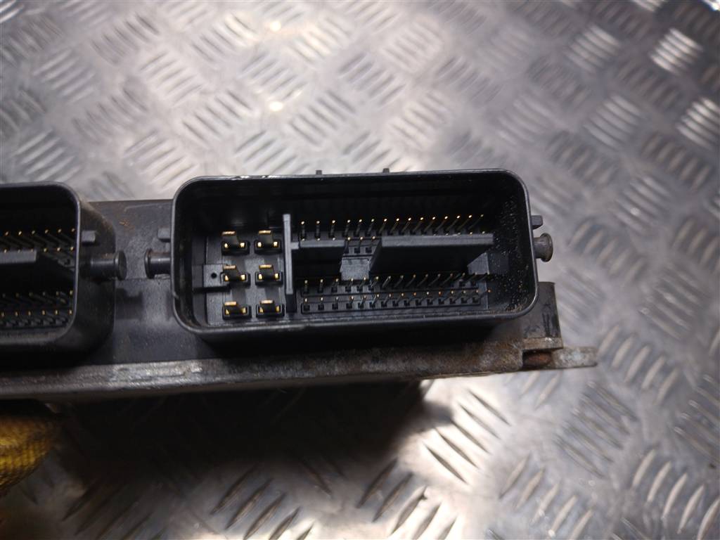 блок управления двигателем MITSUBISHI COLT  1860A954, 3850 рублей, Москва