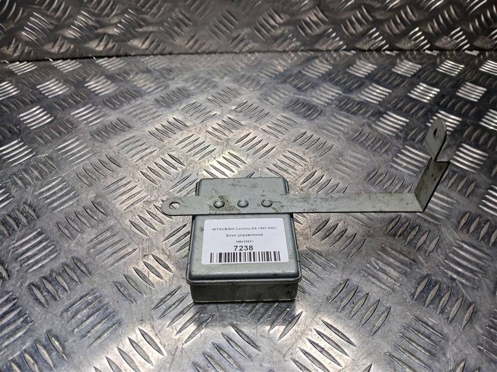 блок управления MITSUBISHI CARISMA  MR420921, 630 рублей, Москва