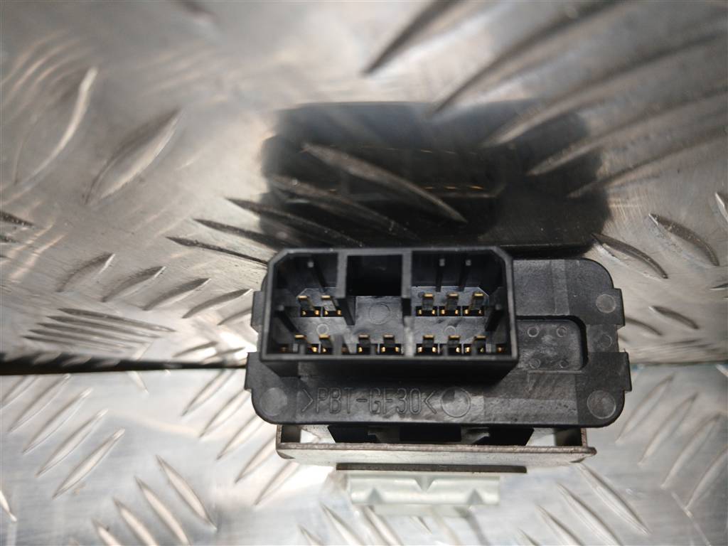 блок управления MITSUBISHI PAJERO SPORT  MR587327, 630 рублей, Москва