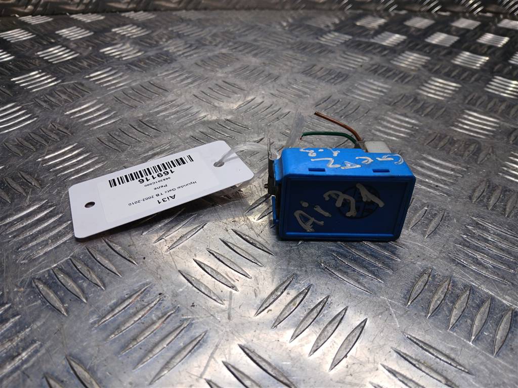 реле Hyundai GETZ 1.3 AT (85 л.с.)Getz  I (2002—2005) Хетчбэк 968301C000, 520 рублей, Москва