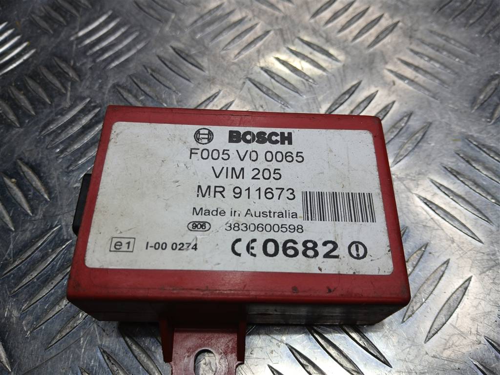 блок управления MITSUBISHI CARISMA  MR911673, 630 рублей, Москва