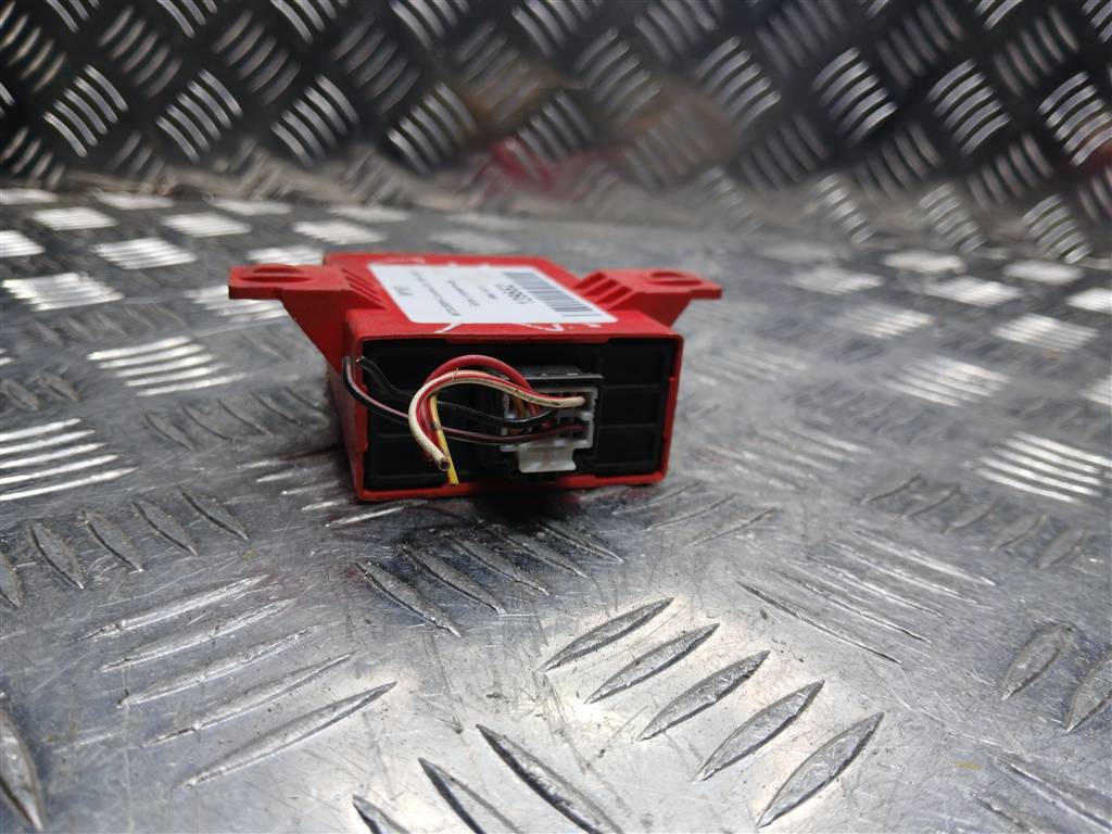 блок управления MITSUBISHI CARISMA  MR911673, 630 рублей, Москва