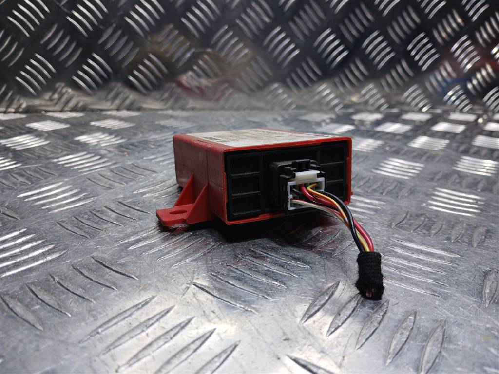 блок управления MITSUBISHI CARISMA  MR911673, 630 рублей, Москва