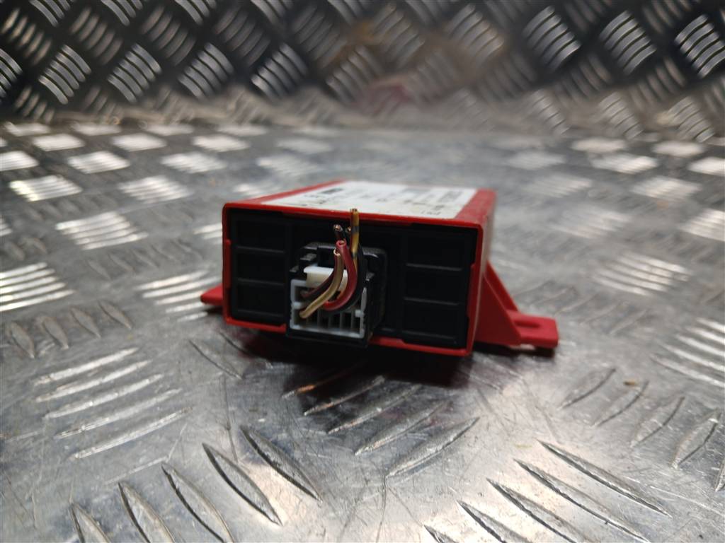 блок управления MITSUBISHI CARISMA  MR911673, 630 рублей, Москва