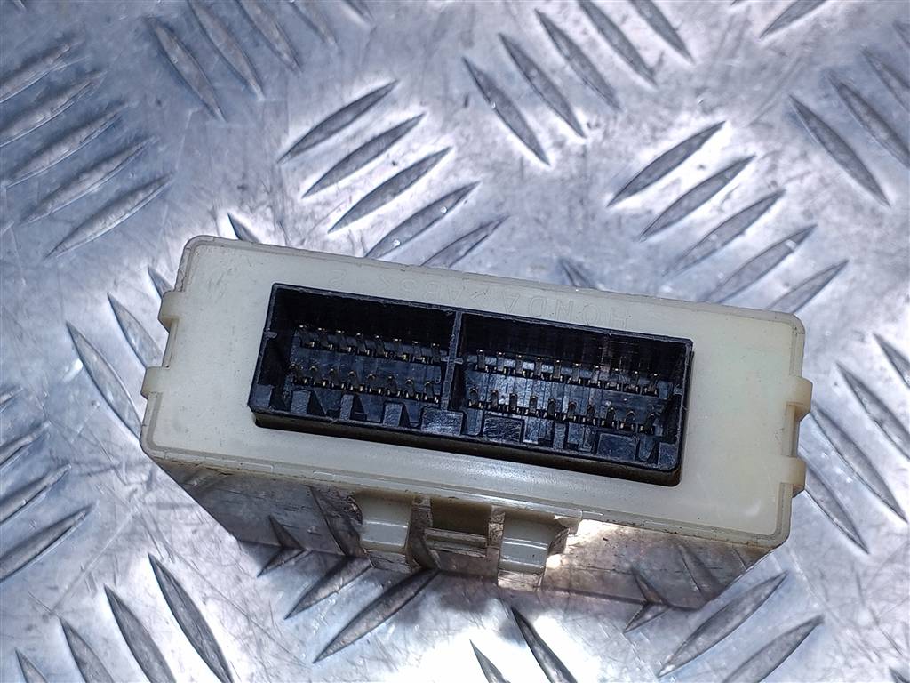 блок управления HONDA CR-V 2.0 AT (150 л.с.)CR-V  II (2001—2004) Внедорожник 39880SCAE01, 630 рублей, Москва