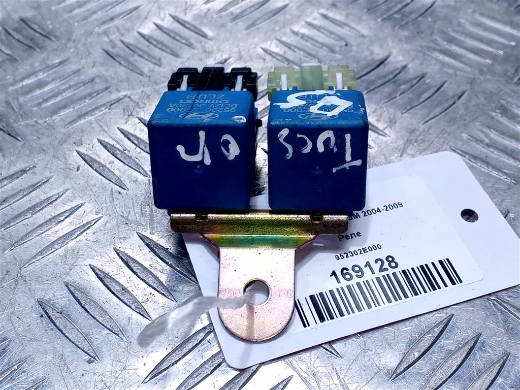 реле Hyundai TUCSON 2.0 MT (140 л.с.)Tucson  I (2004—2011) Внедорожник, 520 рублей, Москва