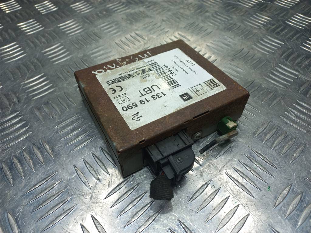 блок управления Opel Insignia  13319590, 750 рублей, Москва