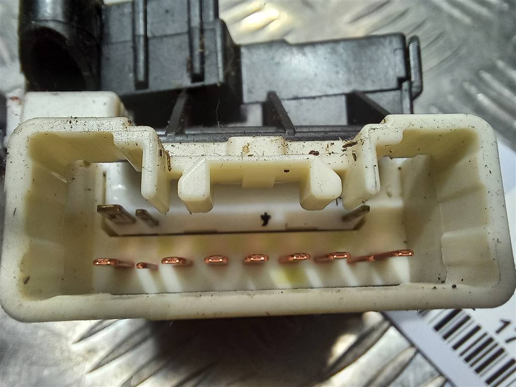 переключатель подрулевой SUZUKI Grand Vitara 2.4 4WD MT (166 л.с.)Grand Vitara  II рестайлинг (2008—2012) Внедорожник 3721058J21, 3740 рублей, Москва