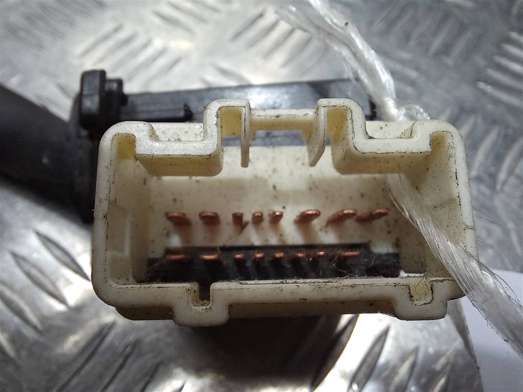 переключатель подрулевой SUZUKI LIANA 1.6 MT (106 л.с.)Liana  I рестайлинг (2004—2008) Универсал 17A089, 1550 рублей, Москва