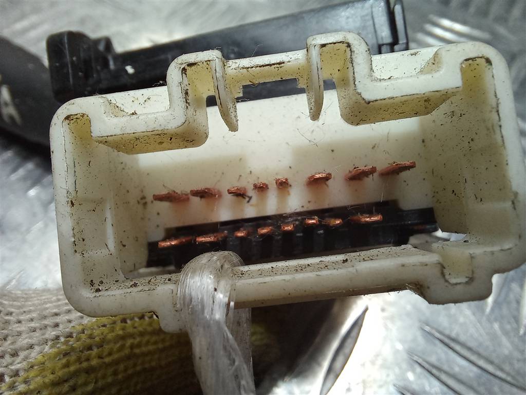 переключатель подрулевой SUZUKI LIANA 1.6 MT (103 л.с.)Liana  I (2001—2006) Седан 17A089, 1550 рублей, Москва