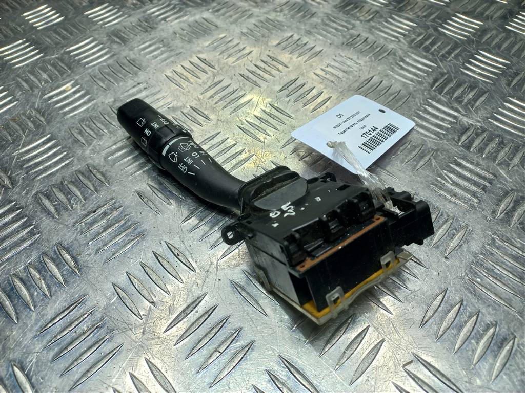 переключатель подрулевой SUZUKI LIANA 1.6 MT (106 л.с.)Liana  I рестайлинг (2004—2008) Универсал 17A164LH2, 1550 рублей, Москва