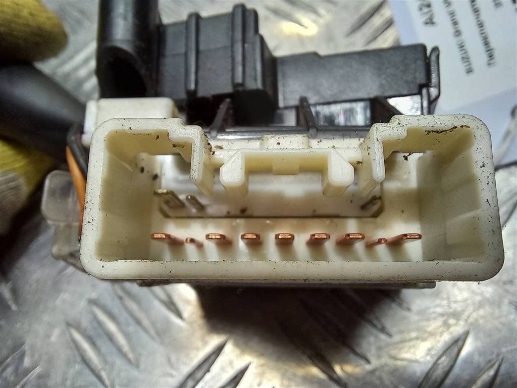 переключатель подрулевой SUZUKI Grand Vitara 2.4 MT (169 л.с.)Grand Vitara  II рестайлинг (2008—2012) Внедорожник 3721058J21, 3740 рублей, Москва