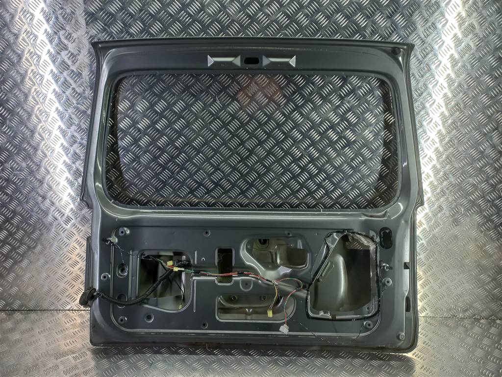 крышка багажника SUZUKI JIMNY 1.3 4WD MT (86 л.с.)Jimny  III рестайлинг (2005—2012) Внедорожник 6910081A40, 23400 рублей, Москва