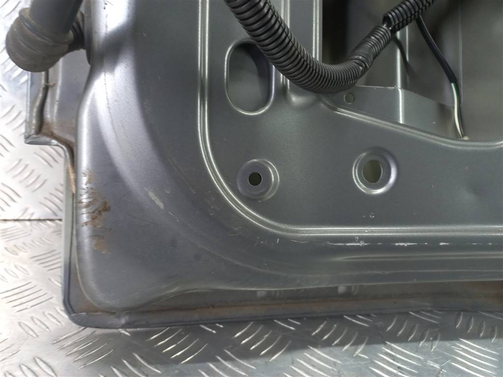 крышка багажника SUZUKI JIMNY 1.3 4WD MT (86 л.с.)Jimny  III рестайлинг (2005—2012) Внедорожник 6910081A40, 23400 рублей, Москва