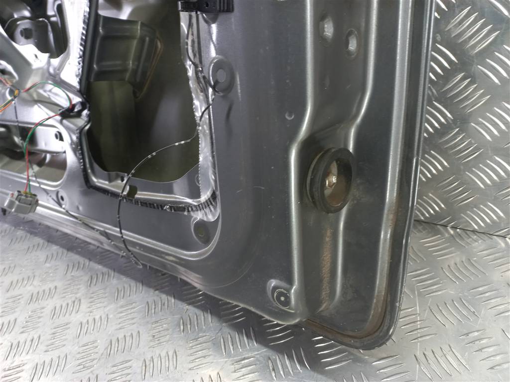 крышка багажника SUZUKI JIMNY 1.3 4WD MT (86 л.с.)Jimny  III рестайлинг (2005—2012) Внедорожник 6910081A40, 23400 рублей, Москва