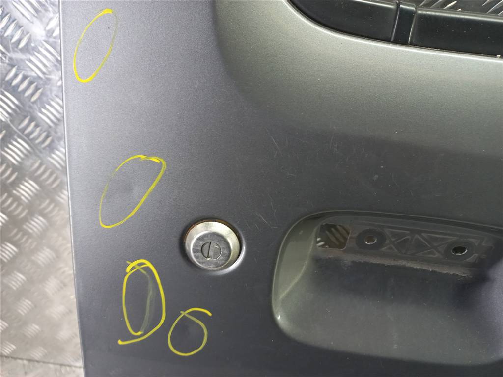 дверь SUZUKI JIMNY 1.3 4WD MT (86 л.с.)Jimny  III рестайлинг (2005—2012) Внедорожник 6800181A11, 10980 рублей, Москва