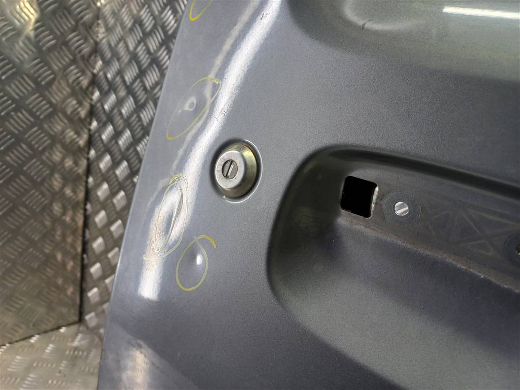 дверь SUZUKI JIMNY 1.3 4WD MT (86 л.с.)Jimny  III рестайлинг (2005—2012) Внедорожник 6800181A11, 10980 рублей, Москва