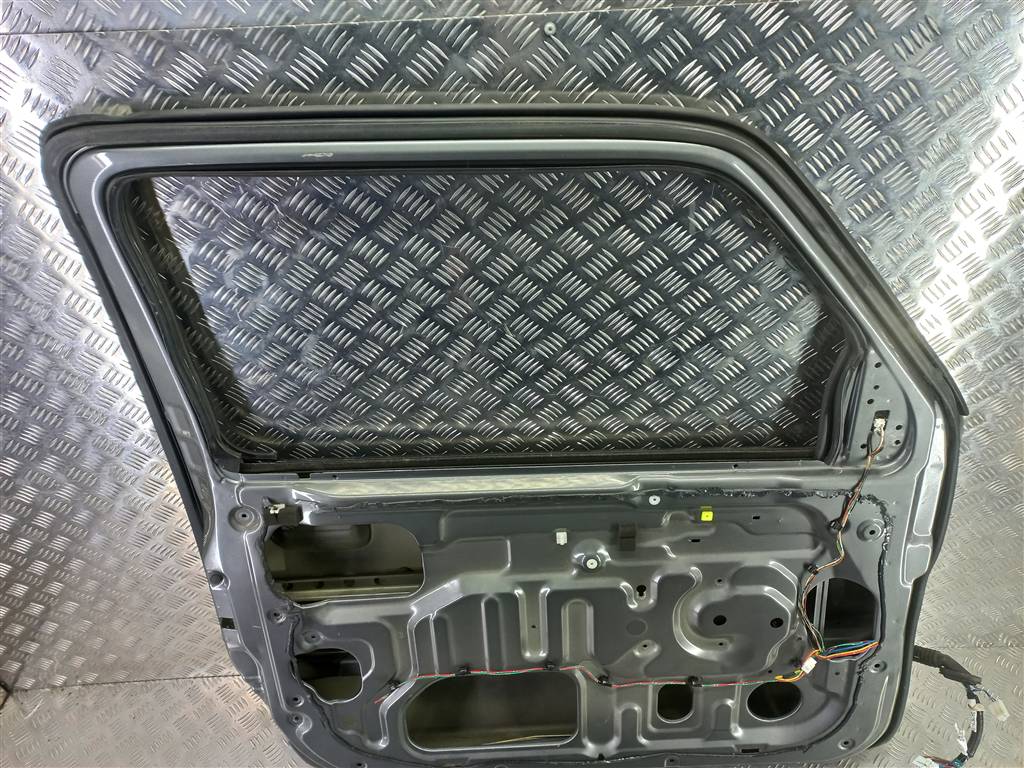 дверь SUZUKI JIMNY 1.3 4WD MT (86 л.с.)Jimny  III рестайлинг (2005—2012) Внедорожник 6800281A11, 10180 рублей, Москва