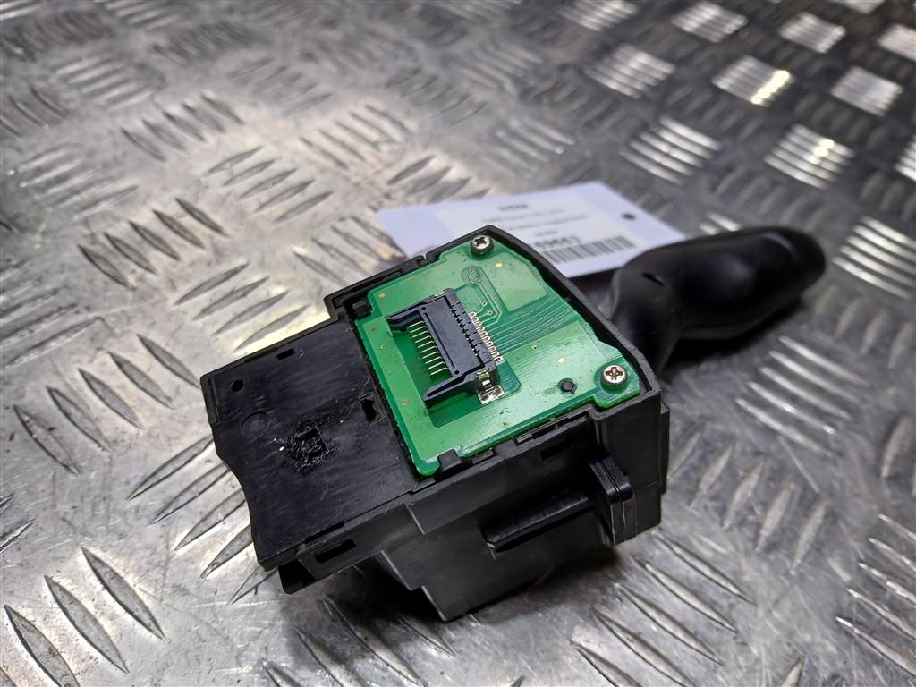 переключатель подрулевой FORD Focus  1883869, 750 рублей, Москва