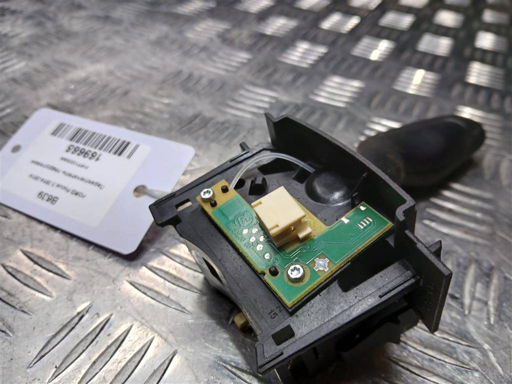 переключатель подрулевой FORD Focus 2.0 AMT (160 л.с.)Focus  III рестайлинг (2014—2019) Седан F1FT13335AA, 1550 рублей, Москва