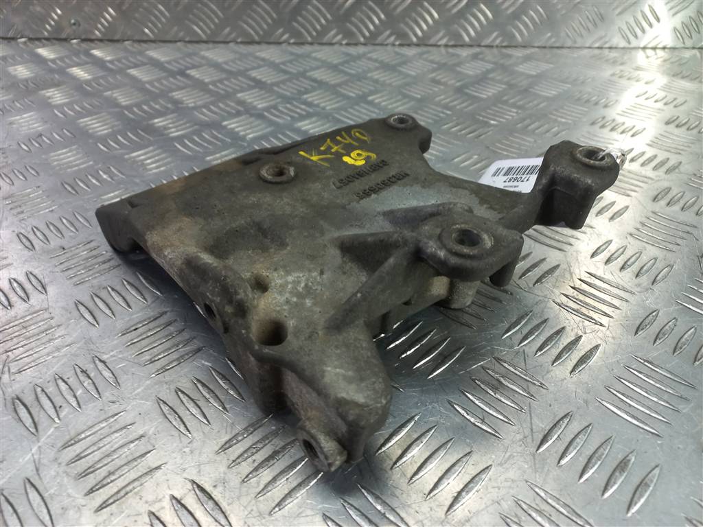 кронштейн компрессора кондиционера MITSUBISHI LANCER 1.6 MT (98 л.с.)Lancer  IX (2000—2007) Универсал MR360566, 860 рублей, Москва