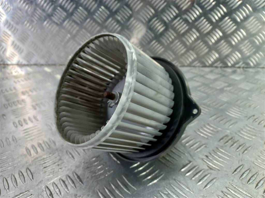 моторчик отопителя SUZUKI JIMNY 1.3 4WD MT (86 л.с.)Jimny  III рестайлинг (2005—2012) Внедорожник 7415081A01, 5350 рублей, Москва