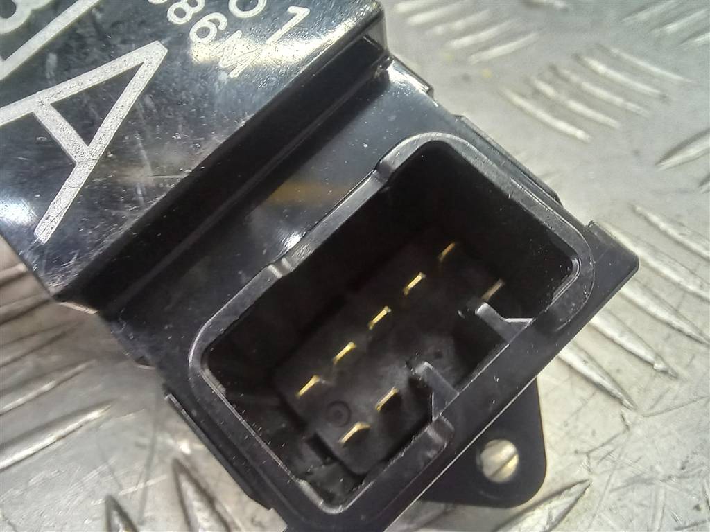 кнопка стеклоподъемника MITSUBISHI LANCER 1.6 MT (98 л.с.)Lancer  IX (2000—2007) Универсал MR587851, 630 рублей, Москва