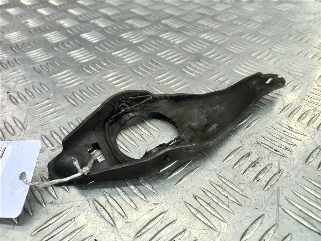 вилка сцепления SUZUKI JIMNY 1.3 4WD MT (86 л.с.)Jimny  III рестайлинг (2005—2012) Внедорожник 2321181A22, 2130 рублей, Москва