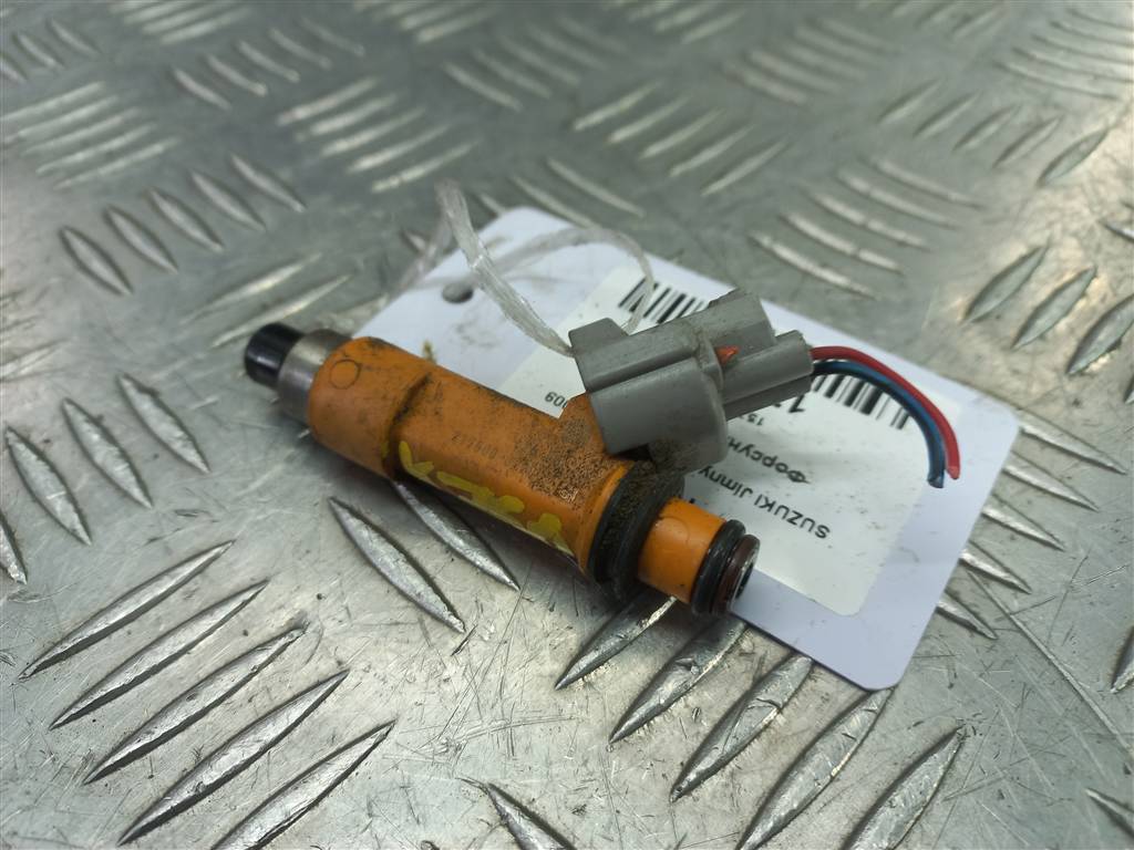 форсунка топливная SUZUKI JIMNY 1.3 4WD MT (86 л.с.)Jimny  III рестайлинг (2005—2012) Внедорожник 1571086G00, 630 рублей, Москва