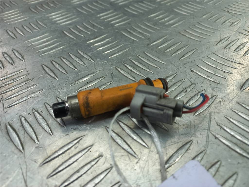 форсунка топливная SUZUKI JIMNY 1.3 4WD MT (86 л.с.)Jimny  III рестайлинг (2005—2012) Внедорожник 1571086G00, 630 рублей, Москва