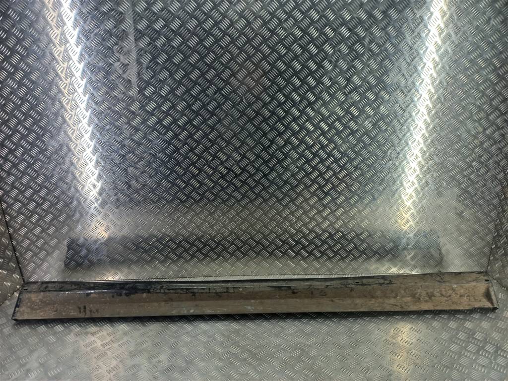 накладка порога MITSUBISHI LANCER 1.6 MT (98 л.с.)Lancer  IX (2000—2007) Универсал MR380004, 3390 рублей, Москва