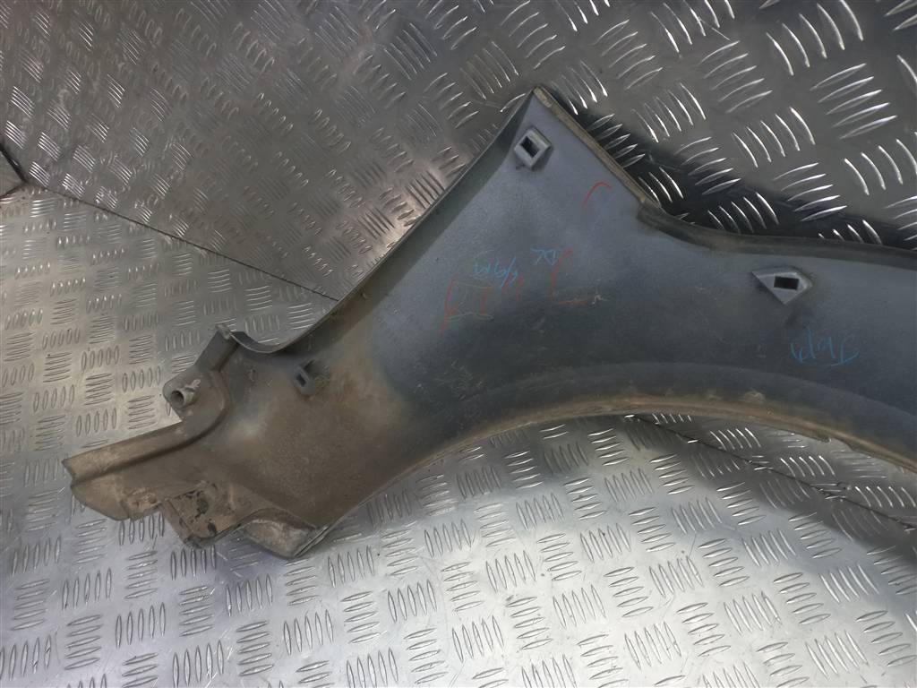 накладка крыла переднего SUZUKI JIMNY 1.3 4WD MT (86 л.с.)Jimny  III рестайлинг (2005—2012) Внедорожник 7763081A00, 7300 рублей, Москва