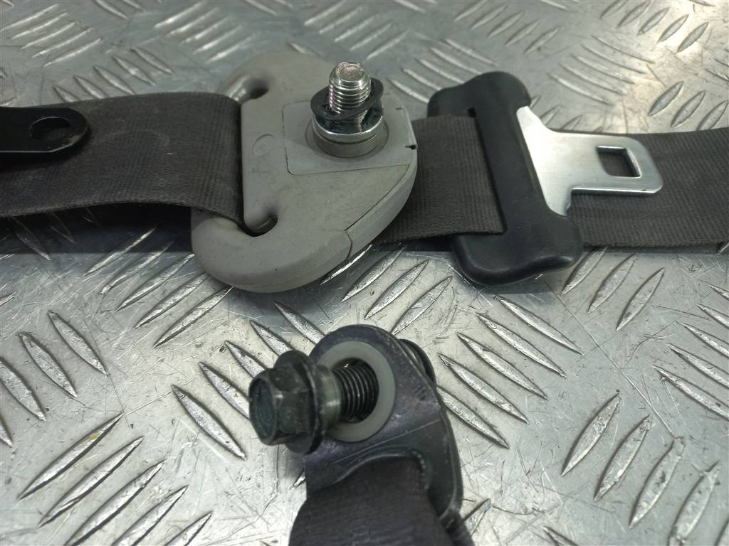 ремень безопасности SUZUKI JIMNY 1.3 4WD MT (86 л.с.)Jimny  III рестайлинг (2005—2012) Внедорожник 8490181AG1ED3, 2700 рублей, Москва