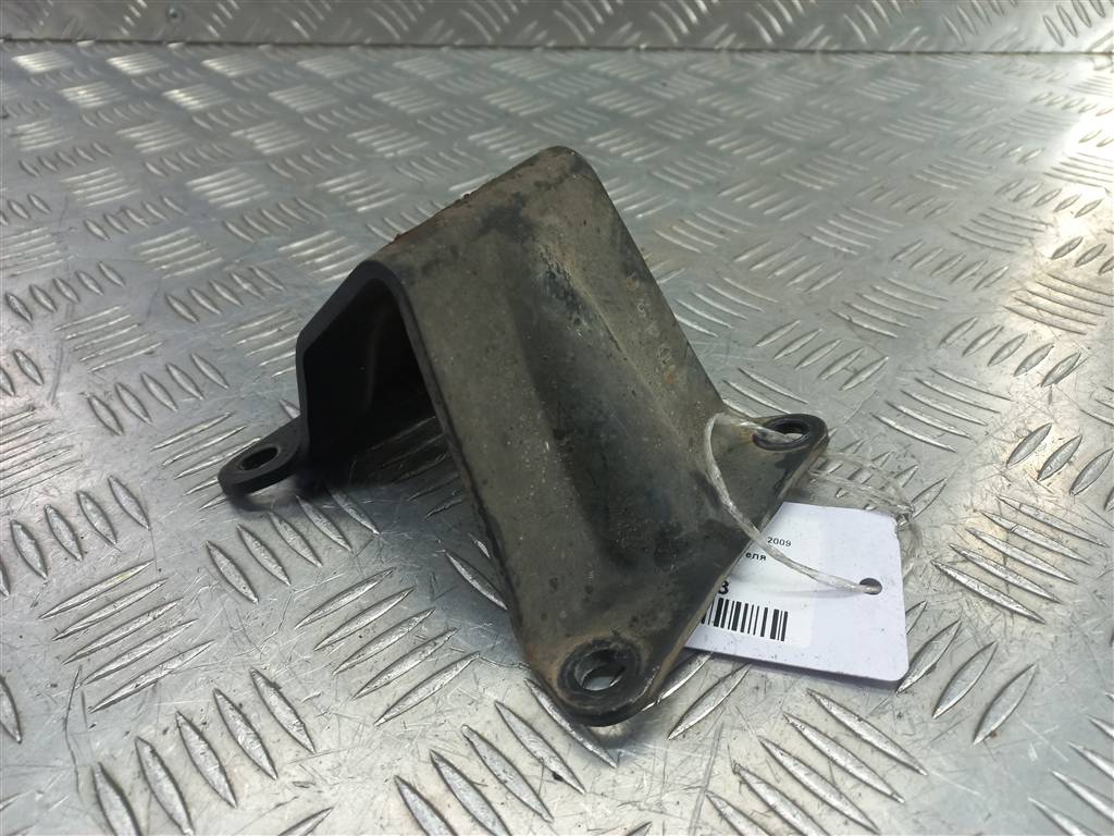 кронштейн двигателя (двс) SUZUKI JIMNY 1.3 4WD MT (86 л.с.)Jimny  III рестайлинг (2005—2012) Внедорожник 1165180A00, 1090 рублей, Москва