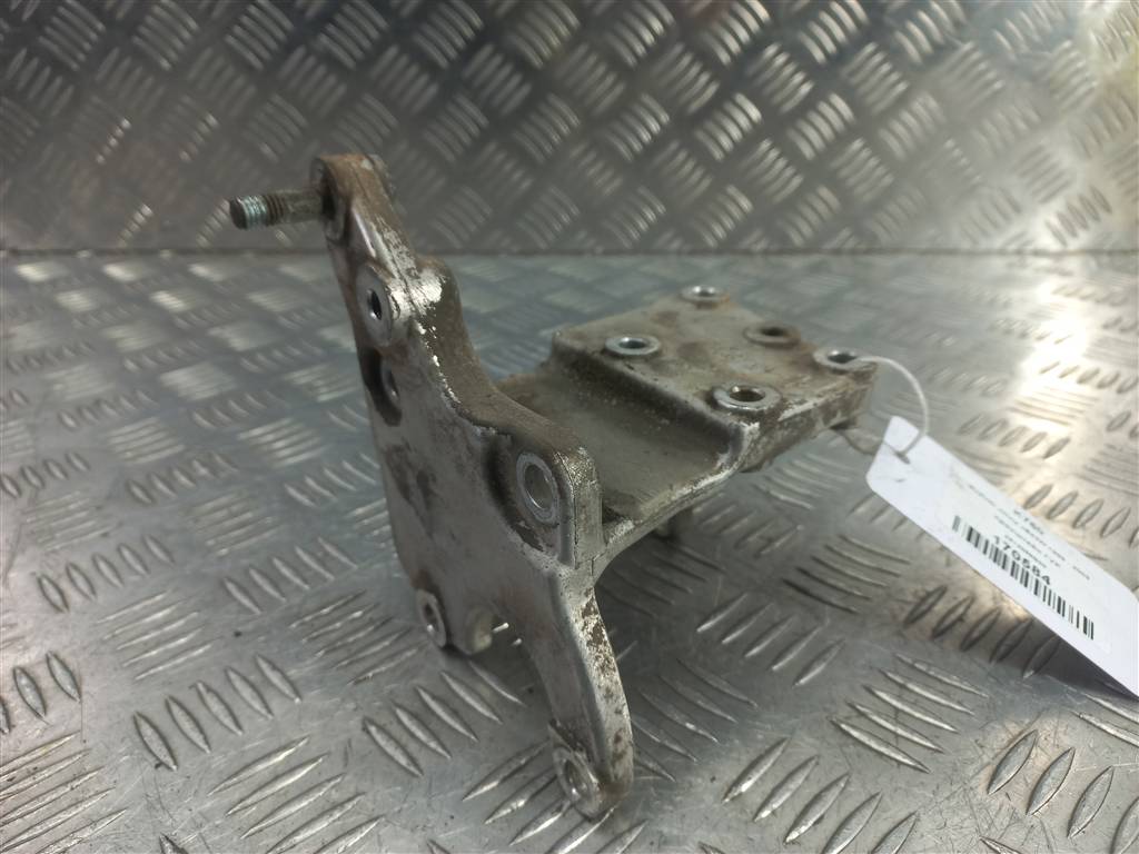 кронштейн гур SUZUKI JIMNY 1.3 4WD MT (86 л.с.)Jimny  III рестайлинг (2005—2012) Внедорожник 4912069G00, 630 рублей, Москва