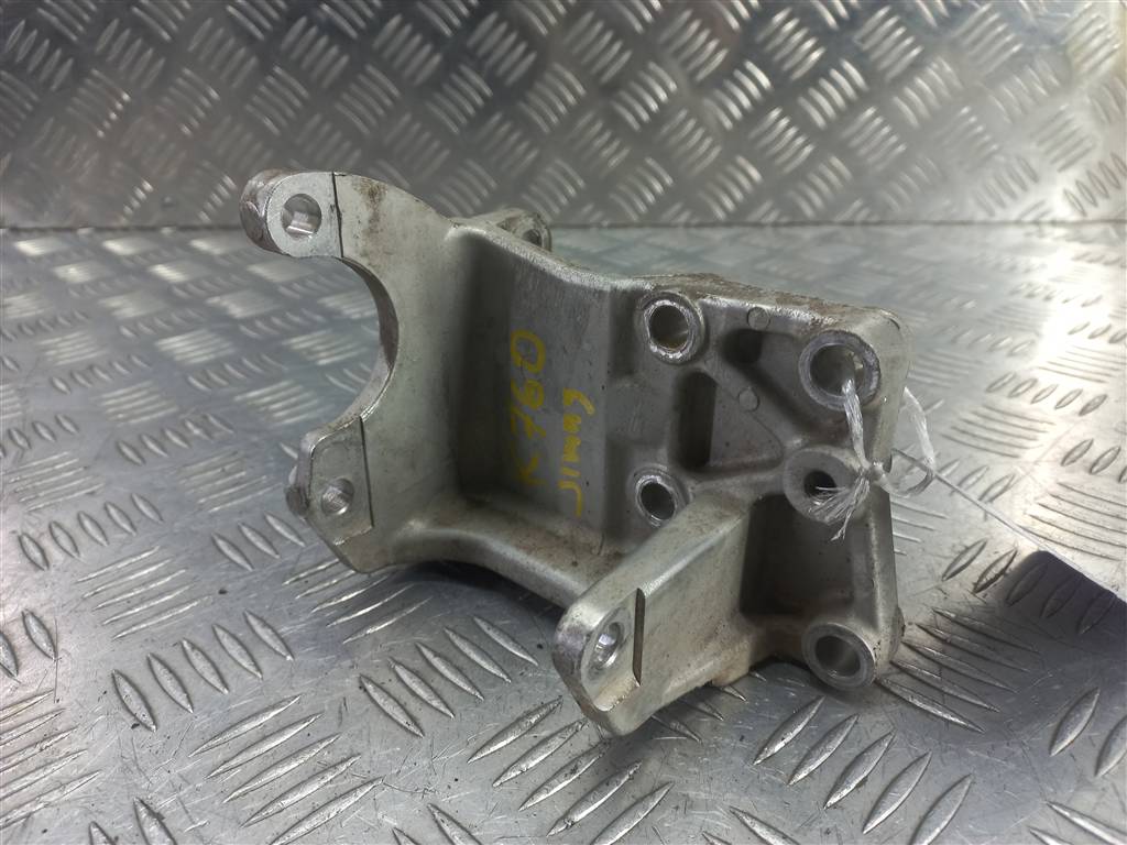 кронштейн гур SUZUKI JIMNY 1.3 4WD MT (86 л.с.)Jimny  III рестайлинг (2005—2012) Внедорожник 4912069G00, 630 рублей, Москва