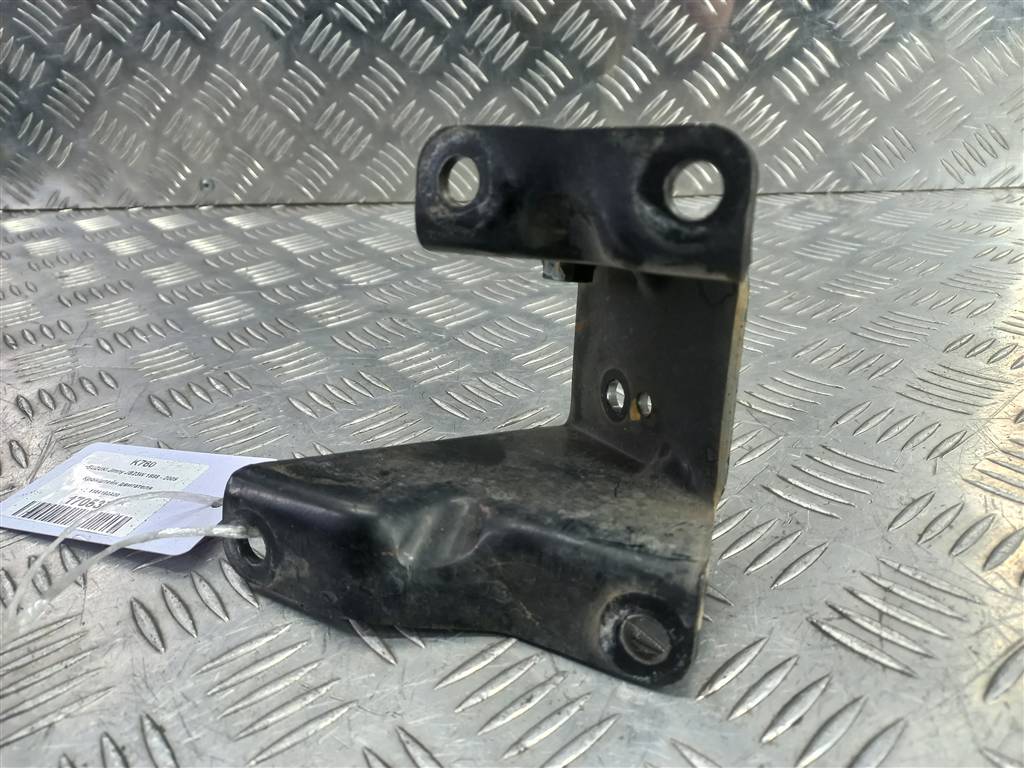 кронштейн двигателя (двс) SUZUKI JIMNY 1.3 4WD MT (86 л.с.)Jimny  III рестайлинг (2005—2012) Внедорожник 1164180A00, 980 рублей, Москва
